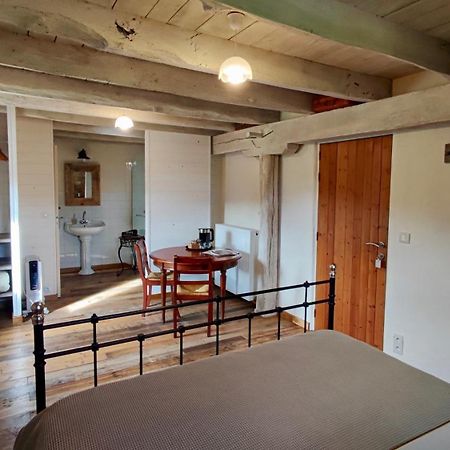 Les 5 Petits Lapins Bed & Breakfast Bar Bagian luar foto
