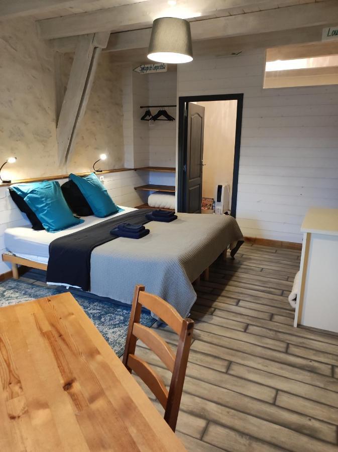 Les 5 Petits Lapins Bed & Breakfast Bar Bagian luar foto