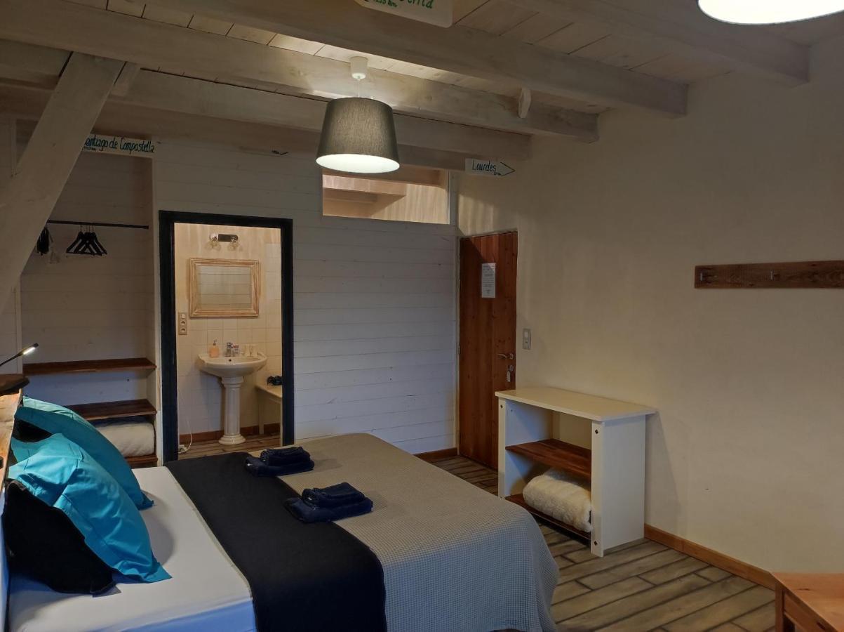 Les 5 Petits Lapins Bed & Breakfast Bar Bagian luar foto