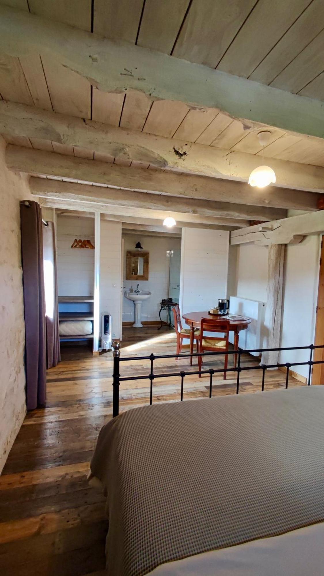 Les 5 Petits Lapins Bed & Breakfast Bar Bagian luar foto