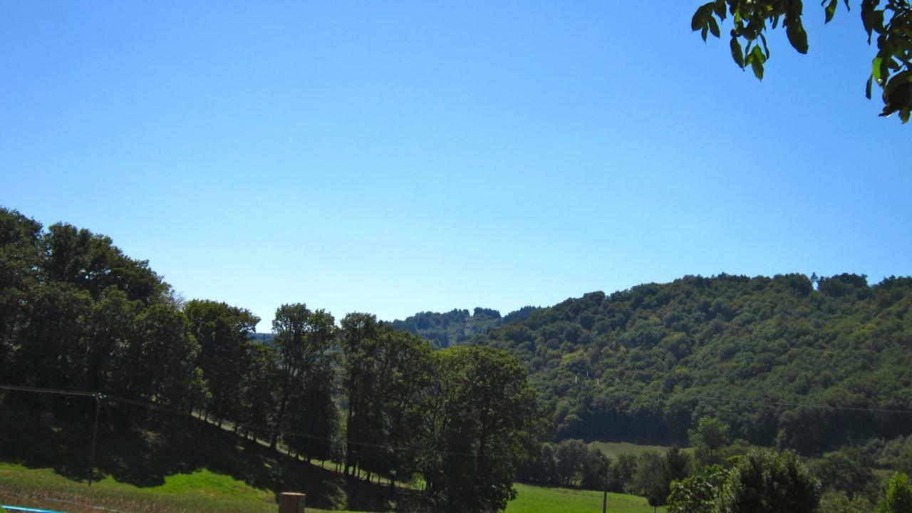 Les 5 Petits Lapins Bed & Breakfast Bar Bagian luar foto